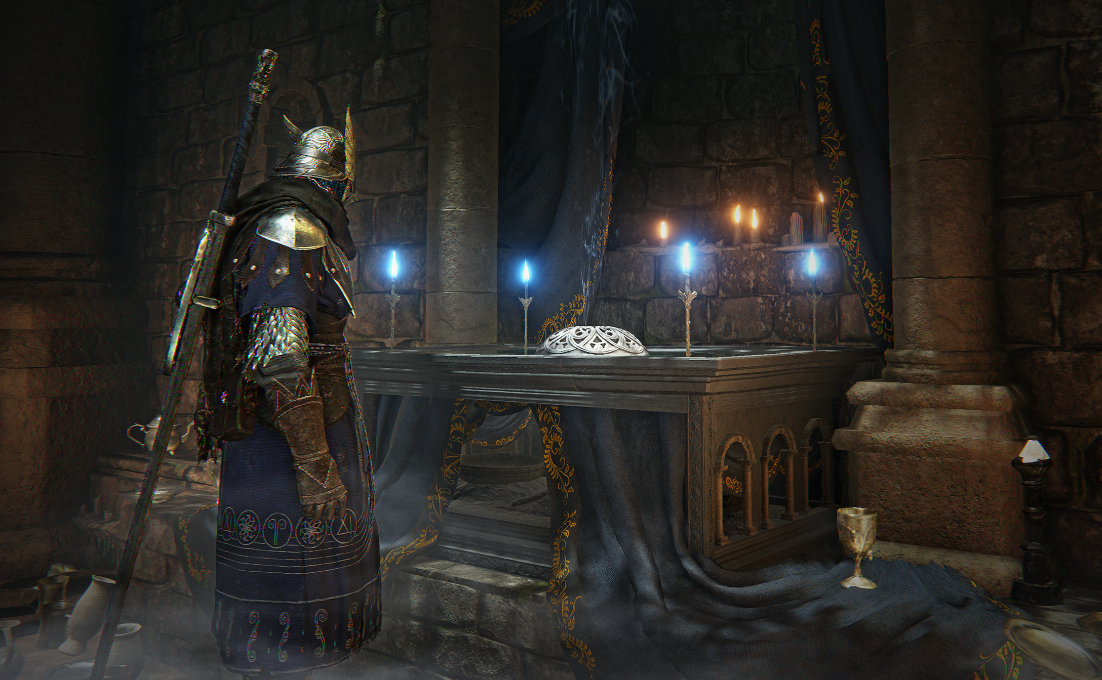 A tarnished looks at a table in Nightreign.