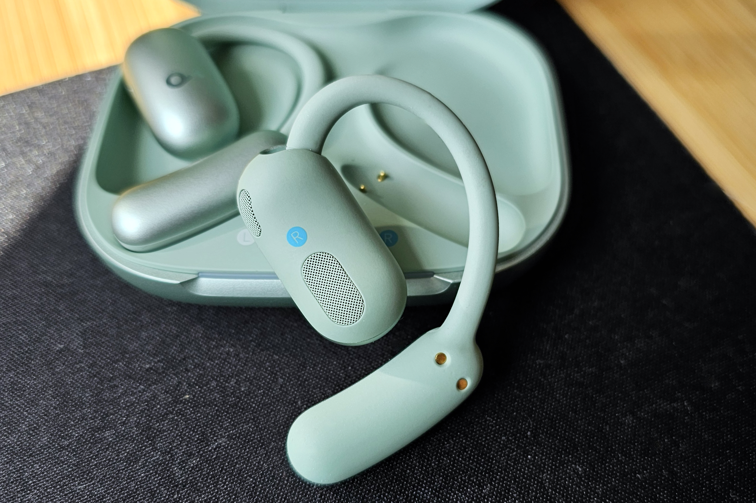 Soundcore AeroFit 2: earbud interior view.