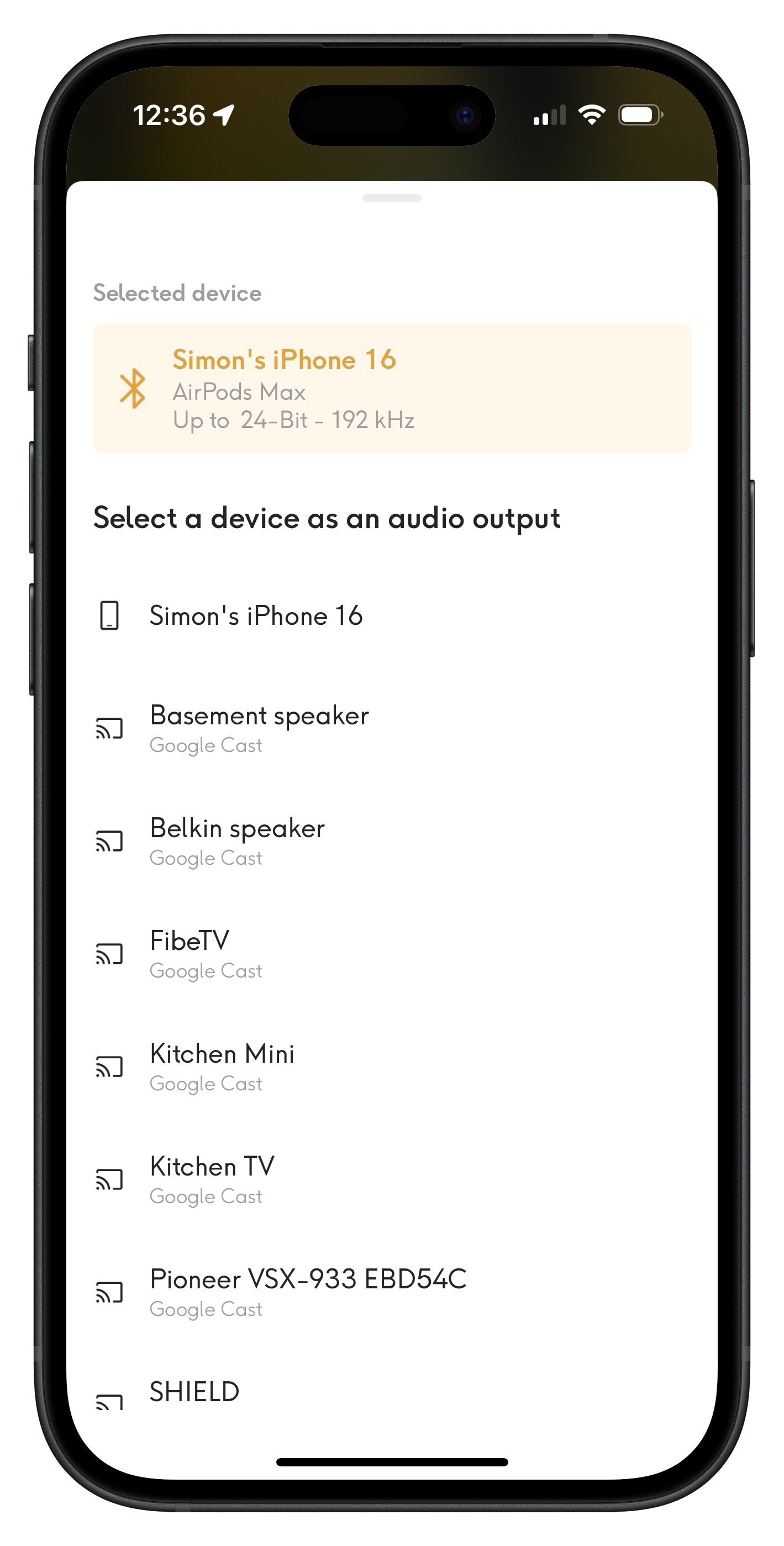 Qobuz on iOS showing AirPods Max in Bluetooth mode.
