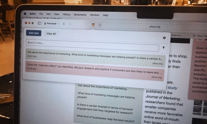 I'm currently using the Sticky Notes for Safari app on my MacBook Air.